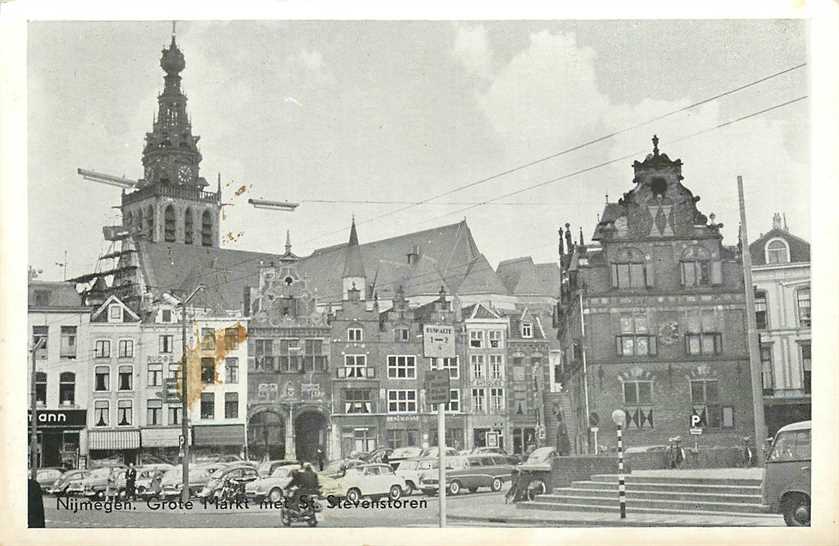 Nijmegen Grote Markt met st. Stevenstoren