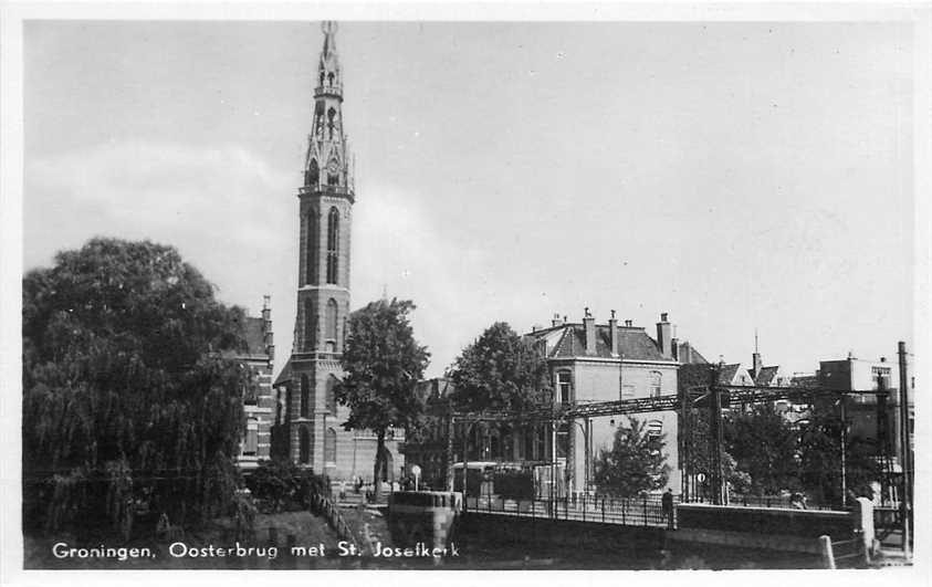 Groningen Oosterbrug met St Josefkerk