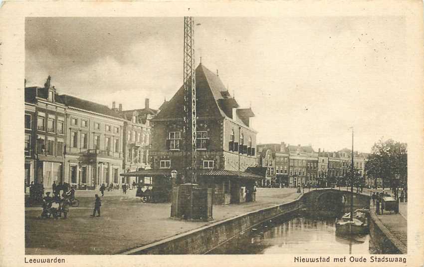 Leeuwarden Nieuwstad met Oude Stadswaag