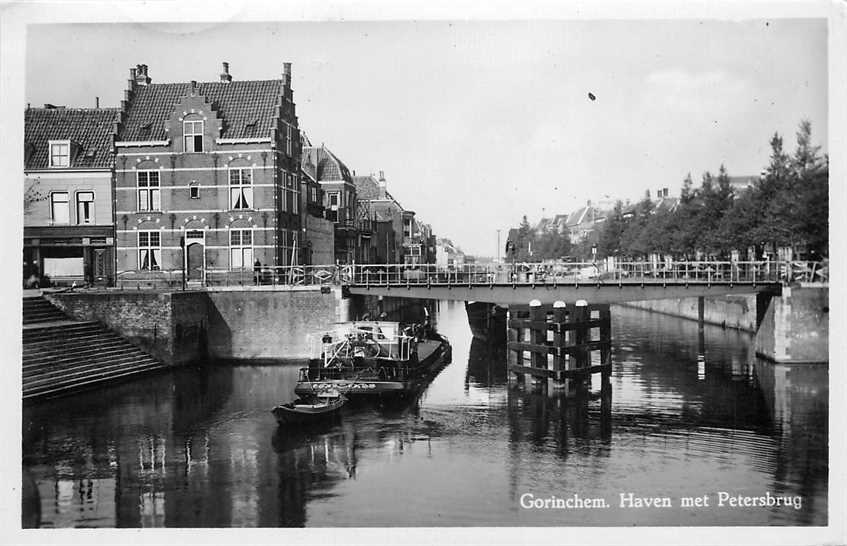 Gorinchem Haven met Petersbrug