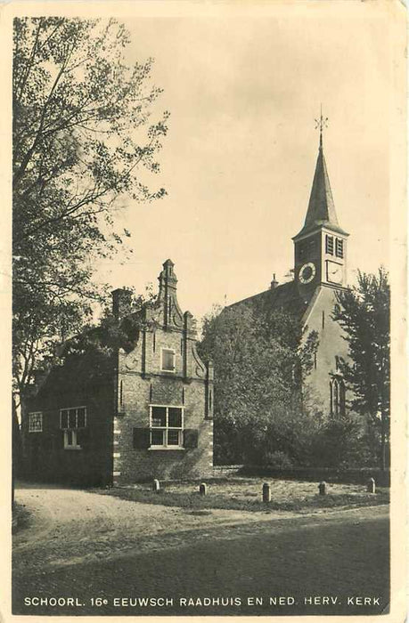 Schoorl Raadhuis en Kerk