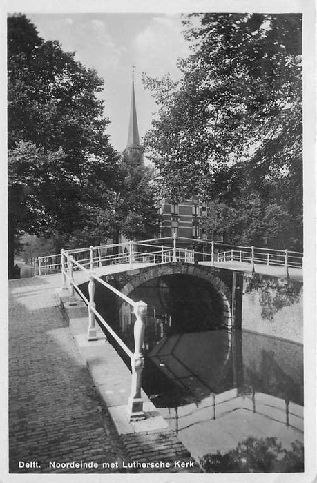 Delft Noordeinde met Luthersche Kerk