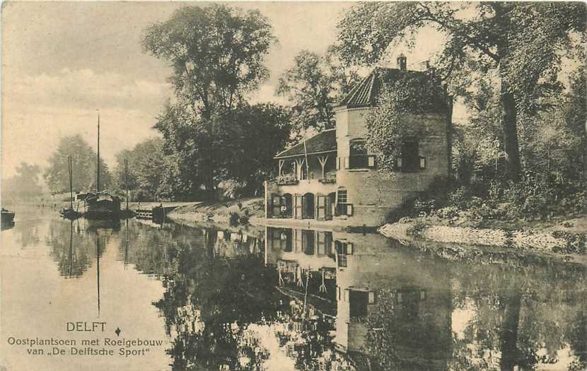 Delft Oostplantsoen met Roeigebouw