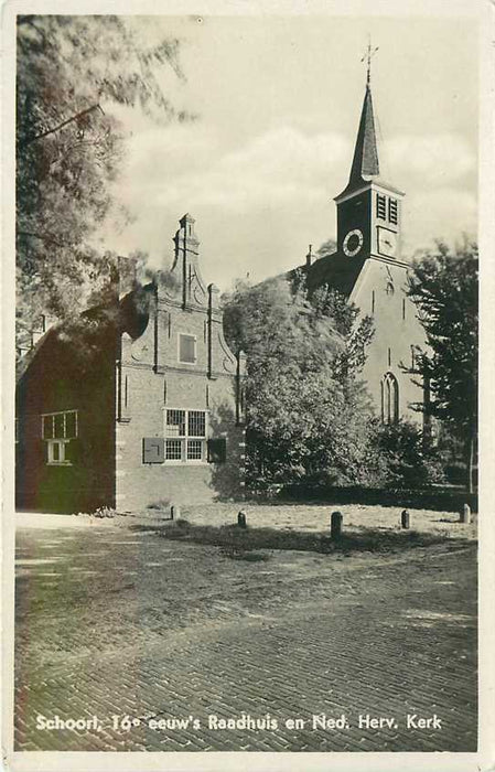 Schoorl Raadhuis en Kerk