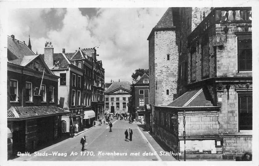 Delft Korenbeurs met detail Stadhuis