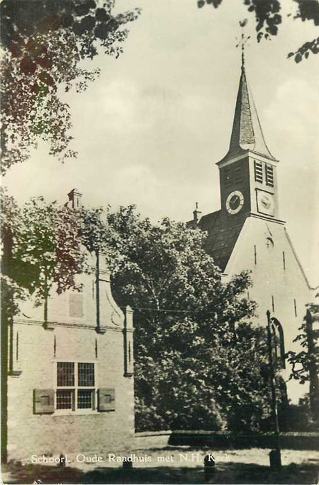 Schoorl Oude Raadhuis met Kerk