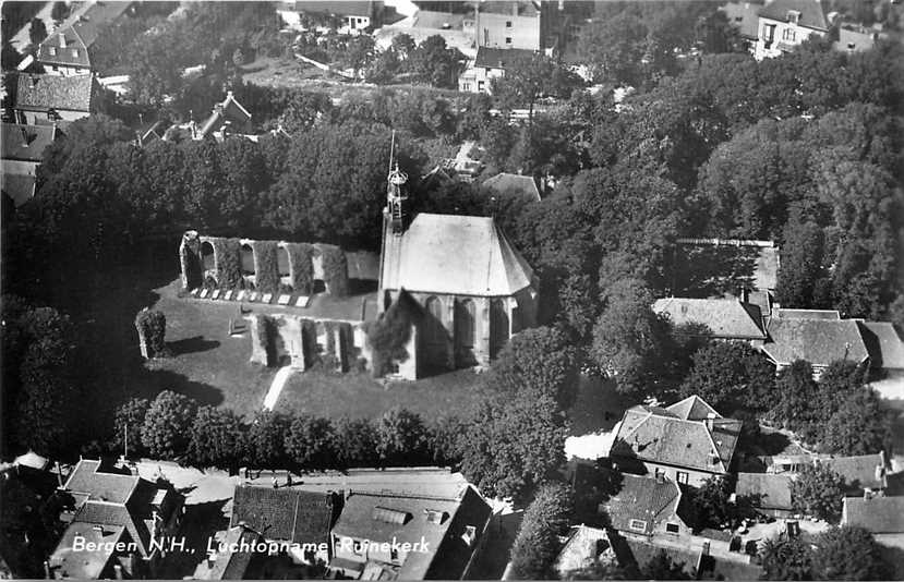 Bergen (NH) Luchtopname Ruinekerk