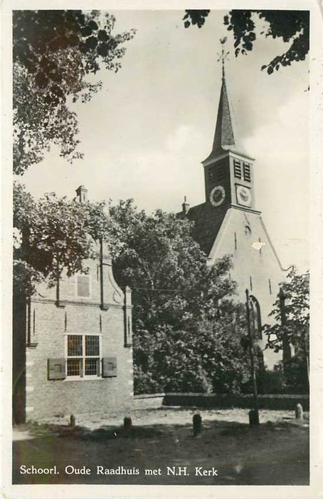 Schoorl Oude Raadhuis met Kerk