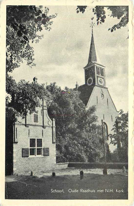 Schoorl Oude Raadhuis met Kerk