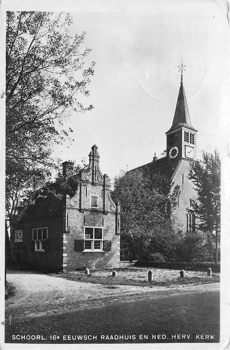 Schoorl Raadhuis en Kerk