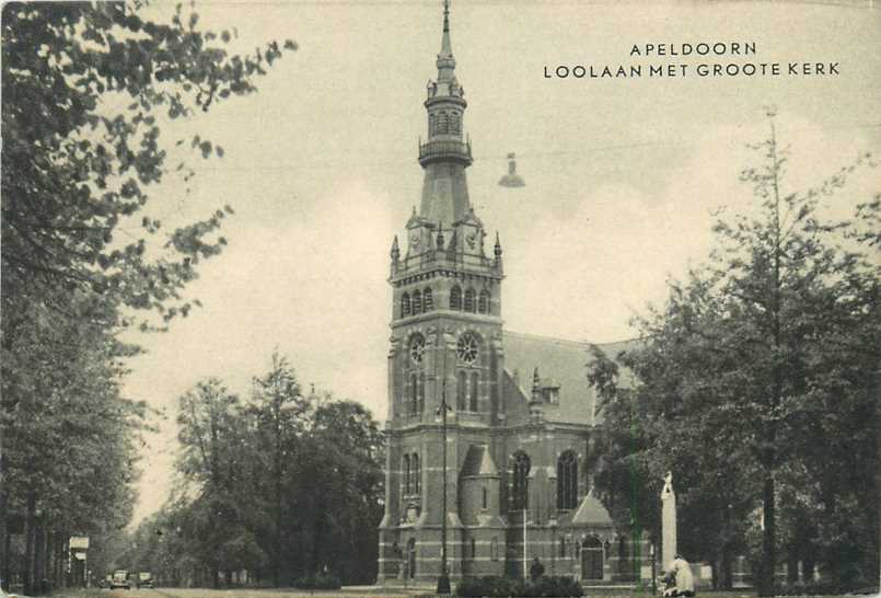 Apeldoorn Loolaan met Groote Kerk