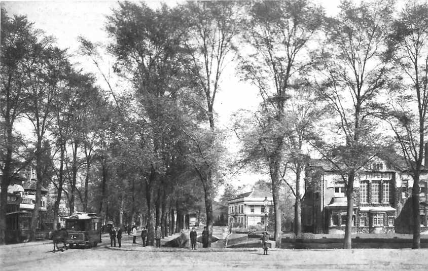 Dordrecht Stationsweg met Villa Simpang