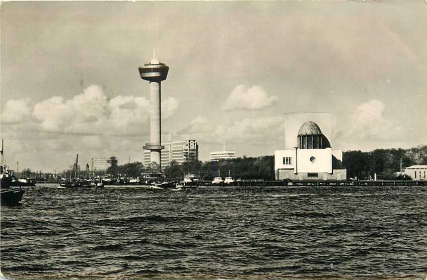 Rotterdam De Euromast in het stadsbeeld