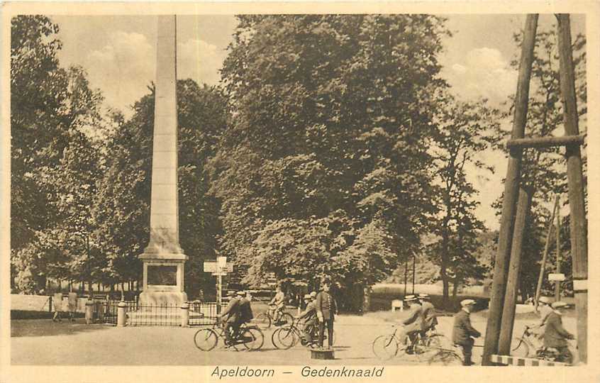 Apeldoorn Gedenknaald