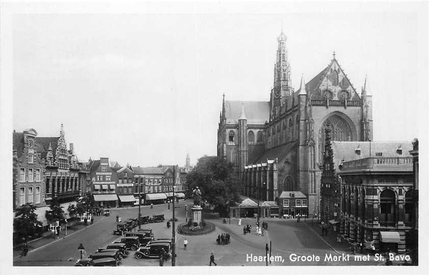 Haarlem Groote Markt met St Bavo