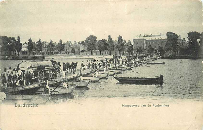 Dordrecht Manoeuvres van de Pontonniers