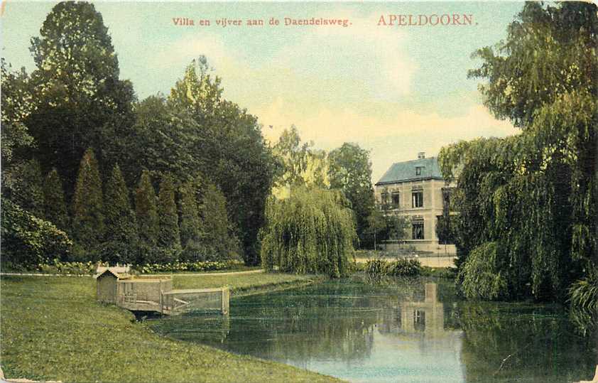 Apeldoorn Villa en vijver aan de Daendelsweg