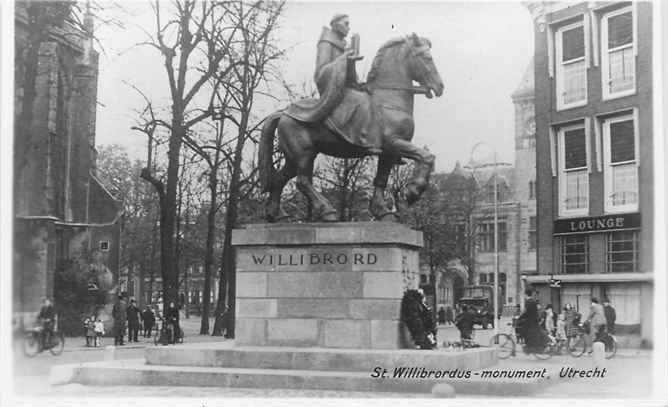 Utrecht St Willibrordus monument