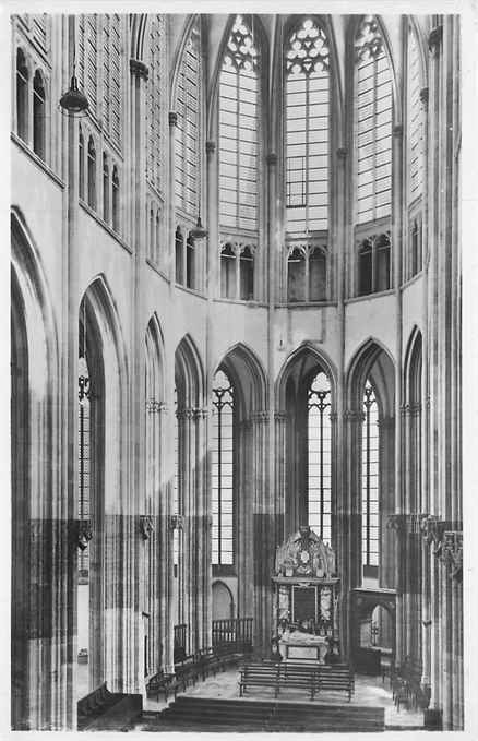 Utrecht Domkerk Graftombe van Admiraal v