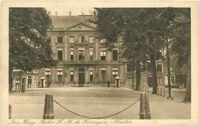 Den Haag Paleis HM de koningin Moeder