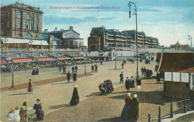 Scheveningen Boulevard met Grand Hotel
