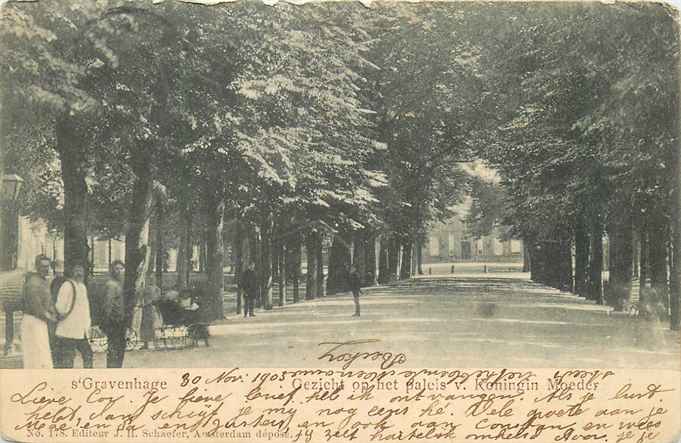 Den Haag Gezicht op Paleis v Koningin Moeder