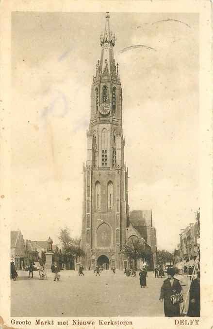 Delft Groote Markt met Nieuwe Kerkstoren