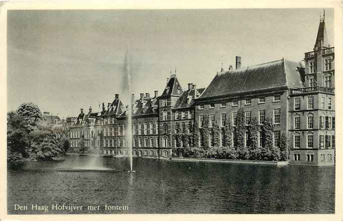 Den Haag Hofvijver met fontein