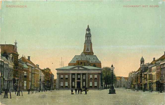 Groningen Vischmarkt met Beurs