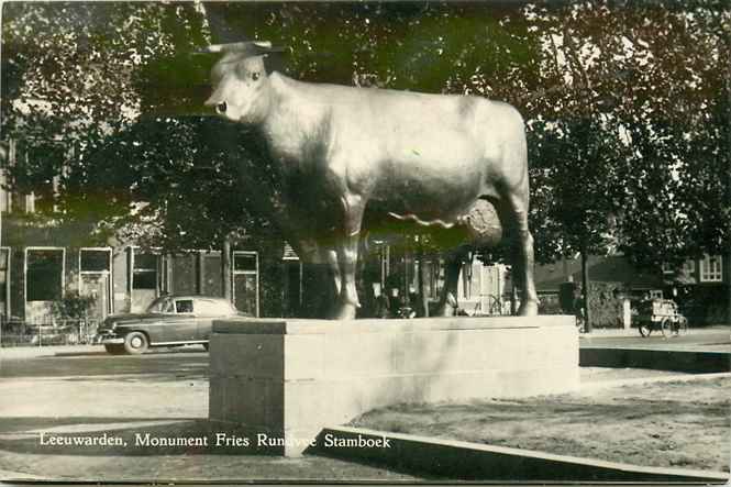 Leeuwarden Monument Fries Rundvee Stamboek