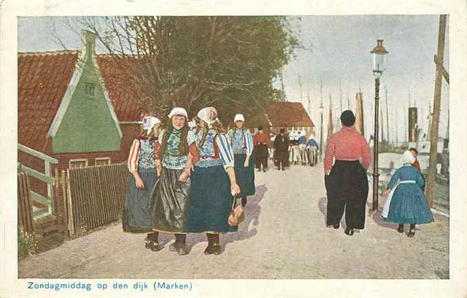 Marken Zondagmiddag op de dijk