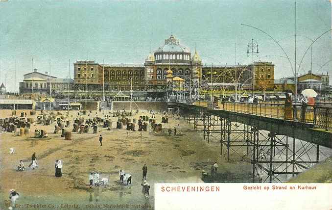 Scheveningen Gezicht op Strand en Kurhaus