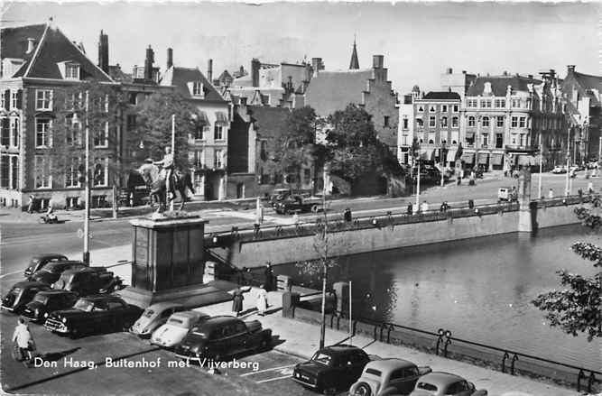 Den Haag Buitenhof met Vijverberg