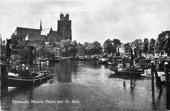 Dordrecht Nieuwe Haven met Gr Kerk