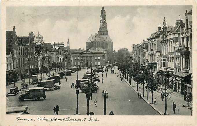 Groningen Vischmarkt met Beurs en Kerk