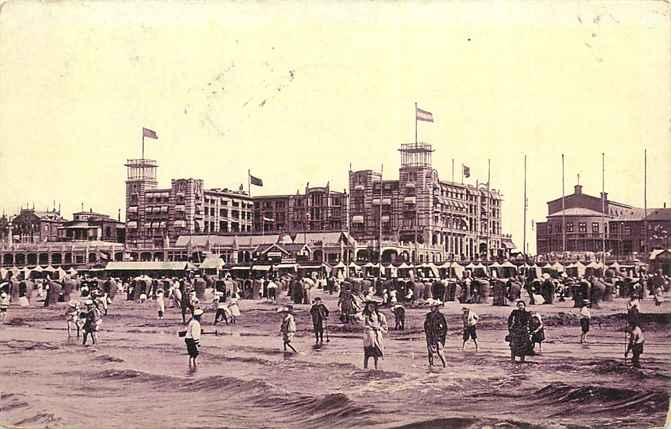 Scheveningen Gezicht op het Palace Hotel