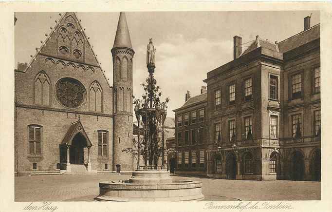 Den Haag Binnenhof met Fontein