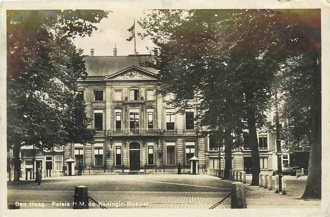 Den Haag Paleis HM de Koningin Moeder