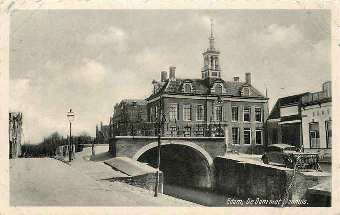 Edam De Dam met Stadhuis