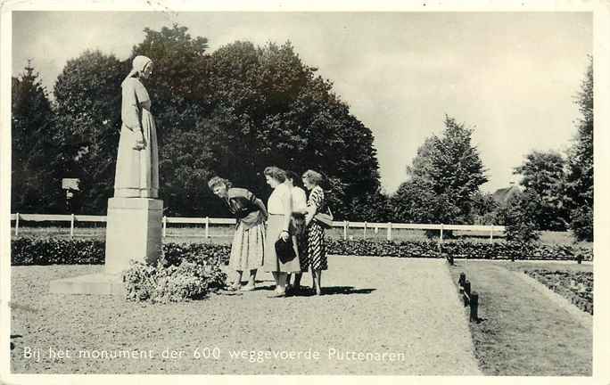 Putten Bij het Monument