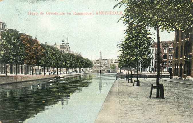 Amsterdam Hugo de Grootkade en Raampoort