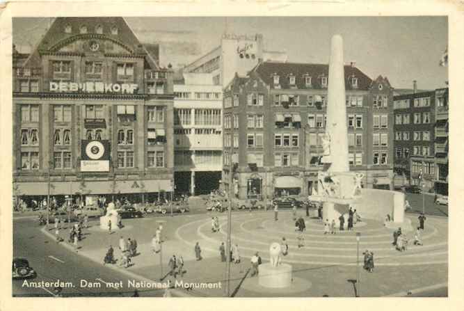 Amsterdam Dam met Nationaal Monument