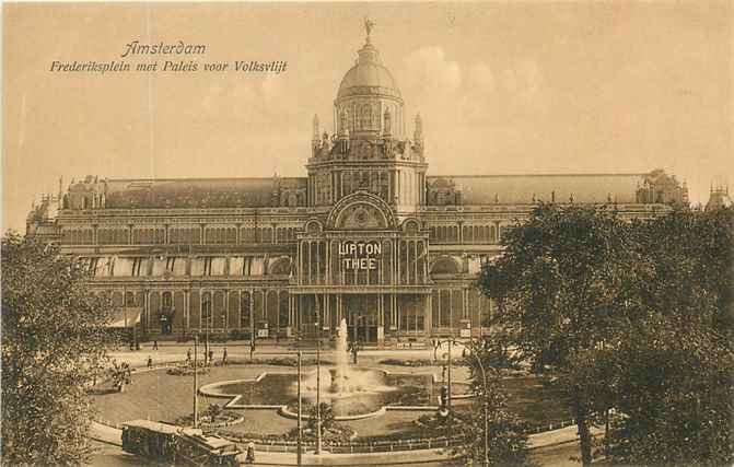 Amsterdam Frederiksplein met Paleis voor Volksvlijt