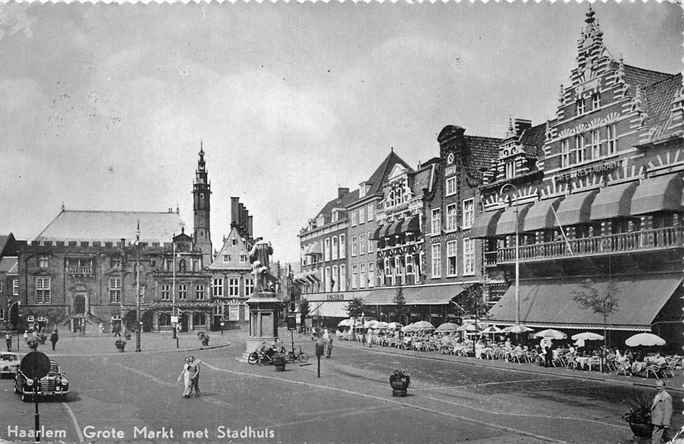 Haarlem Grote Markt met Stadhuis