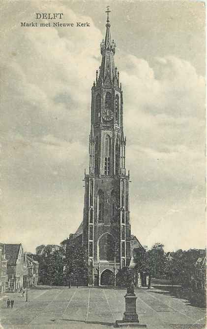 Delft Markt met Nieuwe Kerk