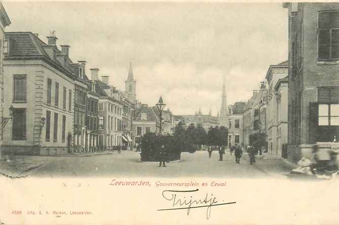 Leeuwarden Gouverneursplein met Eewal