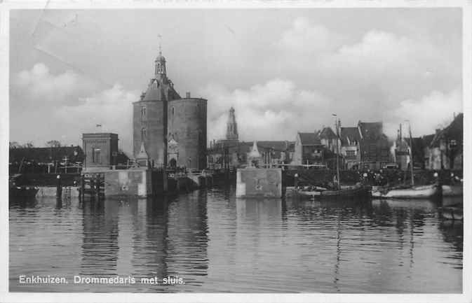 Enkhuizen Drommedaris met sluis