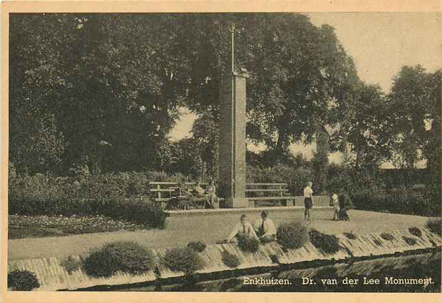 Enkhuizen Dr van der Lee Monument