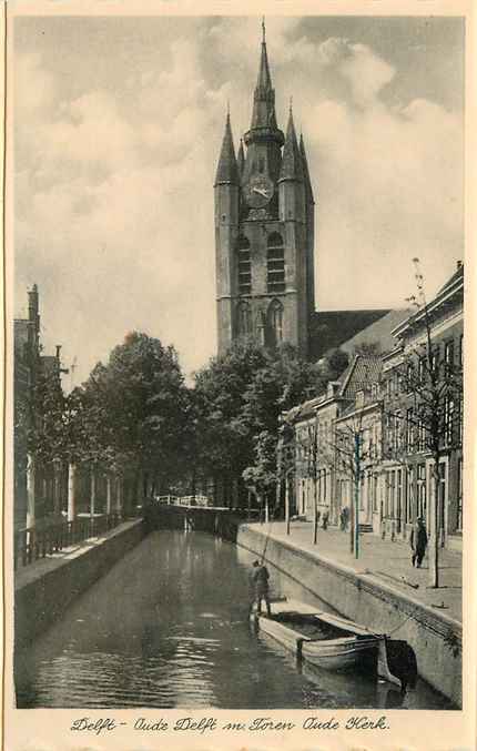 Delft Oude Delft m Toren oude kerk