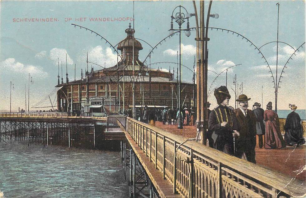 Scheveningen Op het Wandelhoofd